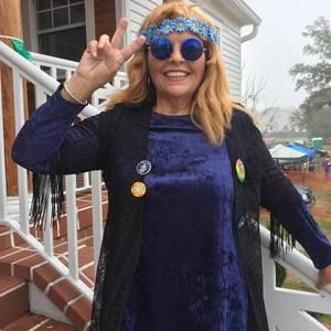 Meet your Posher, Joann